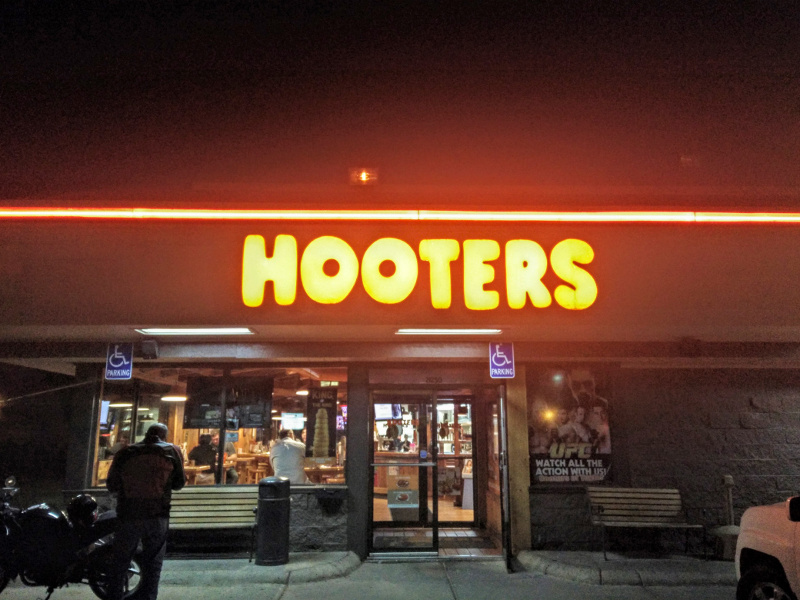 Hooters